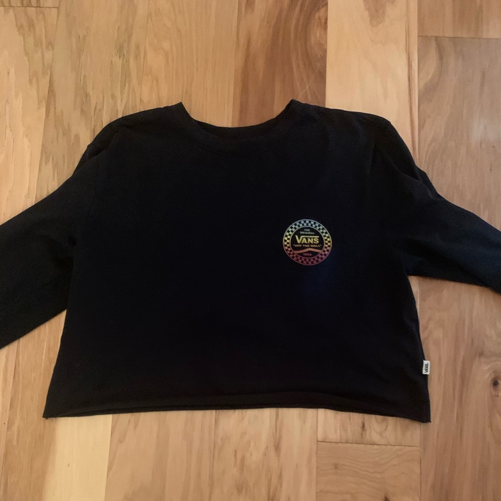 Vans women’s XS black long sleeved cropped shirt